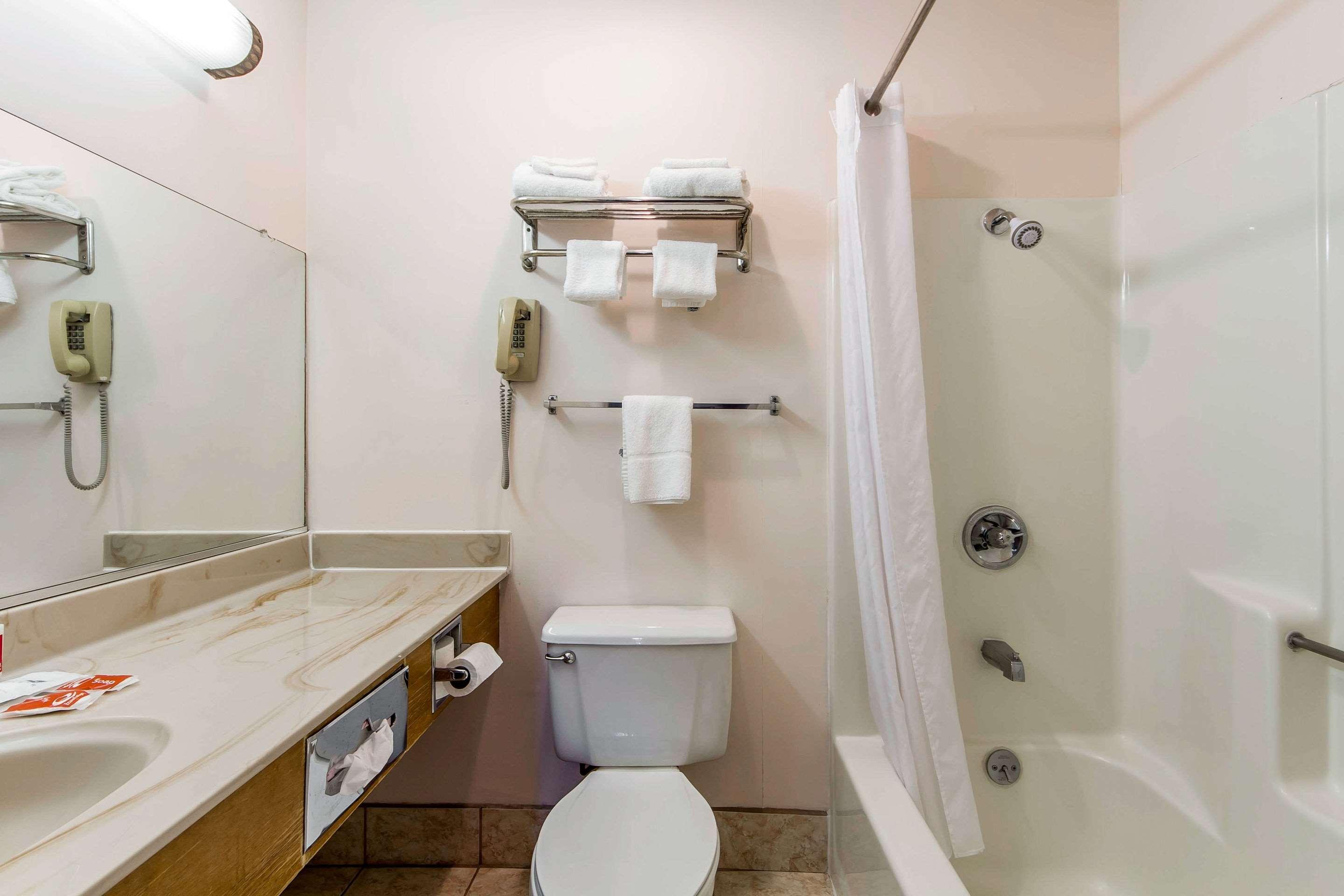 Econo Lodge Castro Valley I-580 Extérieur photo